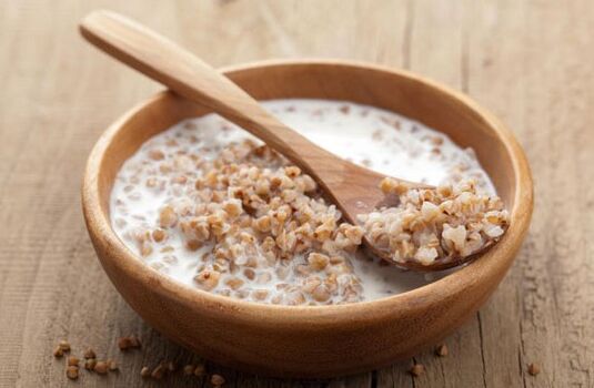 Sarraceno wheat porridge with kefir